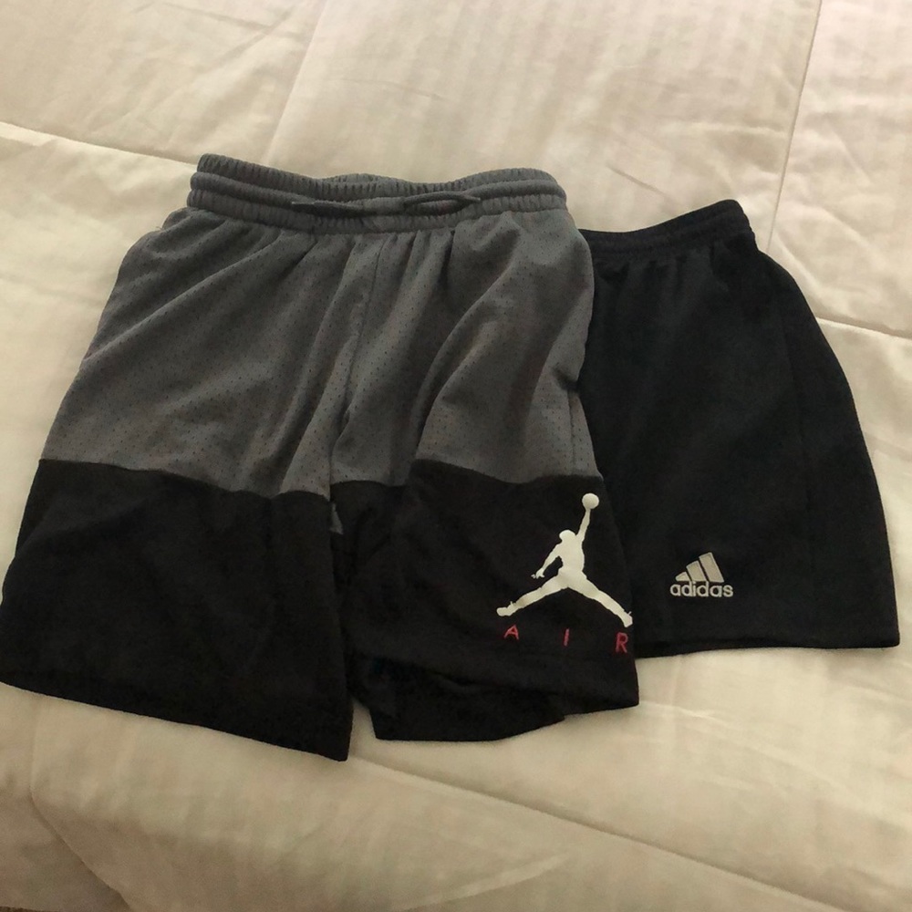 Set of 2 boys athletic shorts